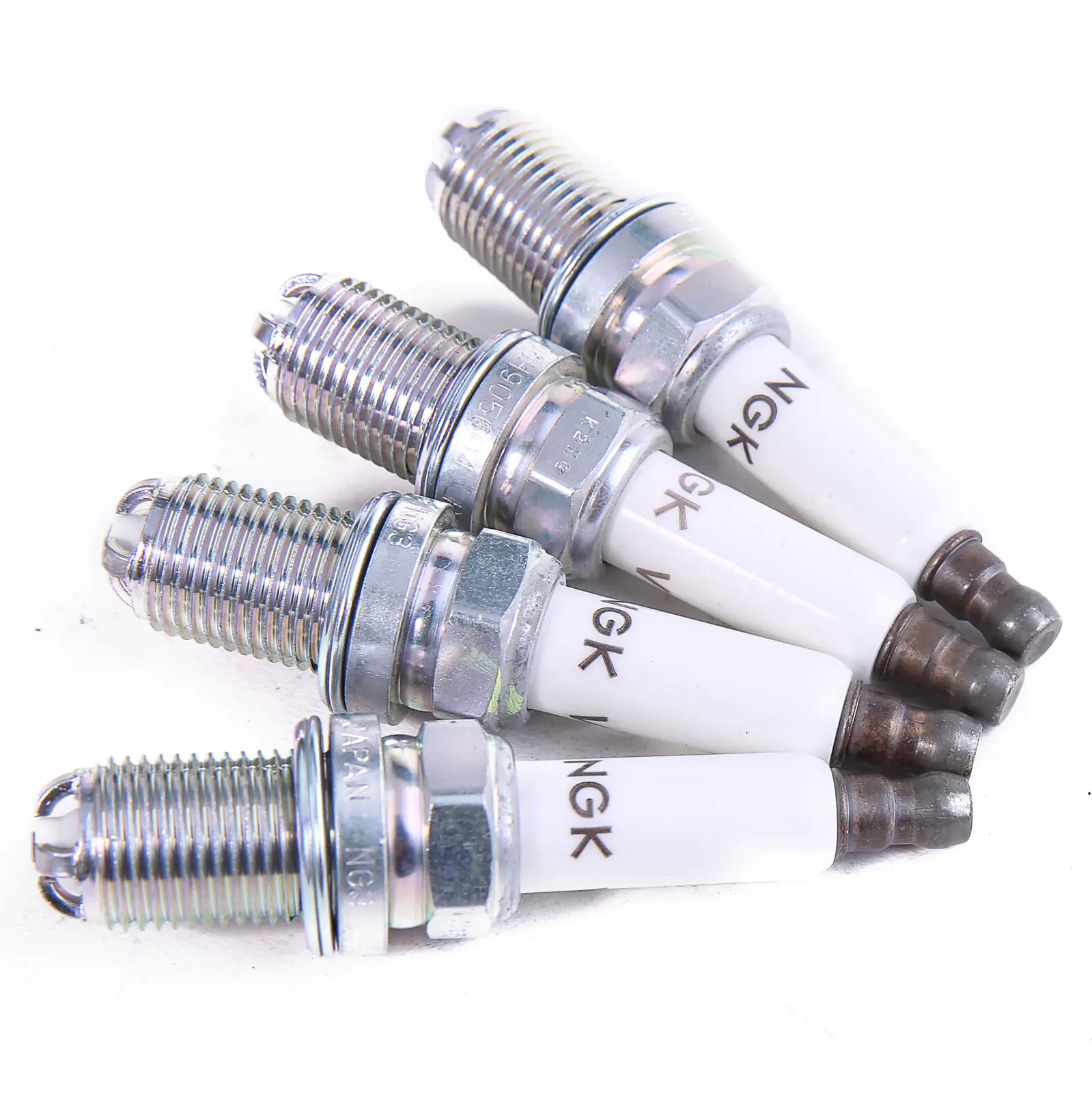 Свечи зажигания фольксваген тигуан 1. Свечи зажигания vw tiguan 1. 4 150 л. 06h 905 601 a. Тигуан 2 свеча зажигания.