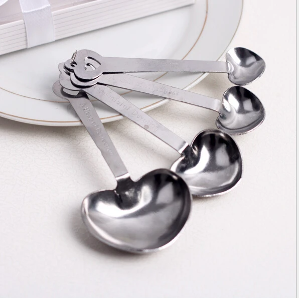 One Set of Four Heart Shaped Measuring Spoons Wedding Favors LOVE Cooking Tools Free Shipping | Дом и сад