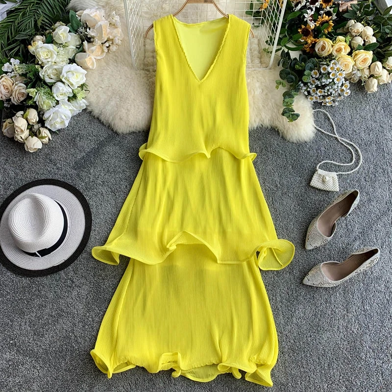 Женское плиссированное платье ALPHALMODA многослойное с оборками V образным вырезом