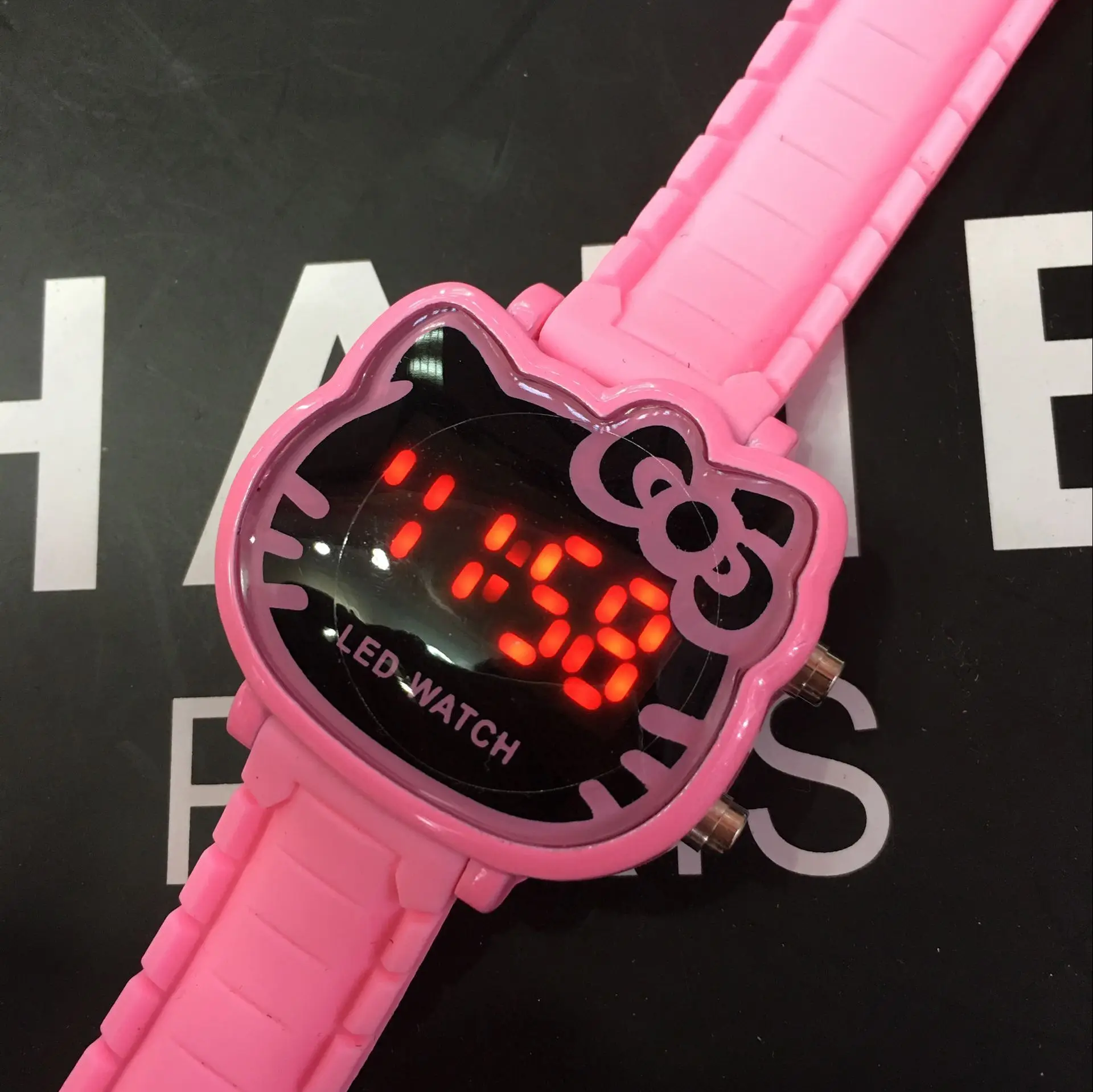 Прямые с фабрики hello kitty KT cat led цифрами дисплей девушки мультфильм силикагель
