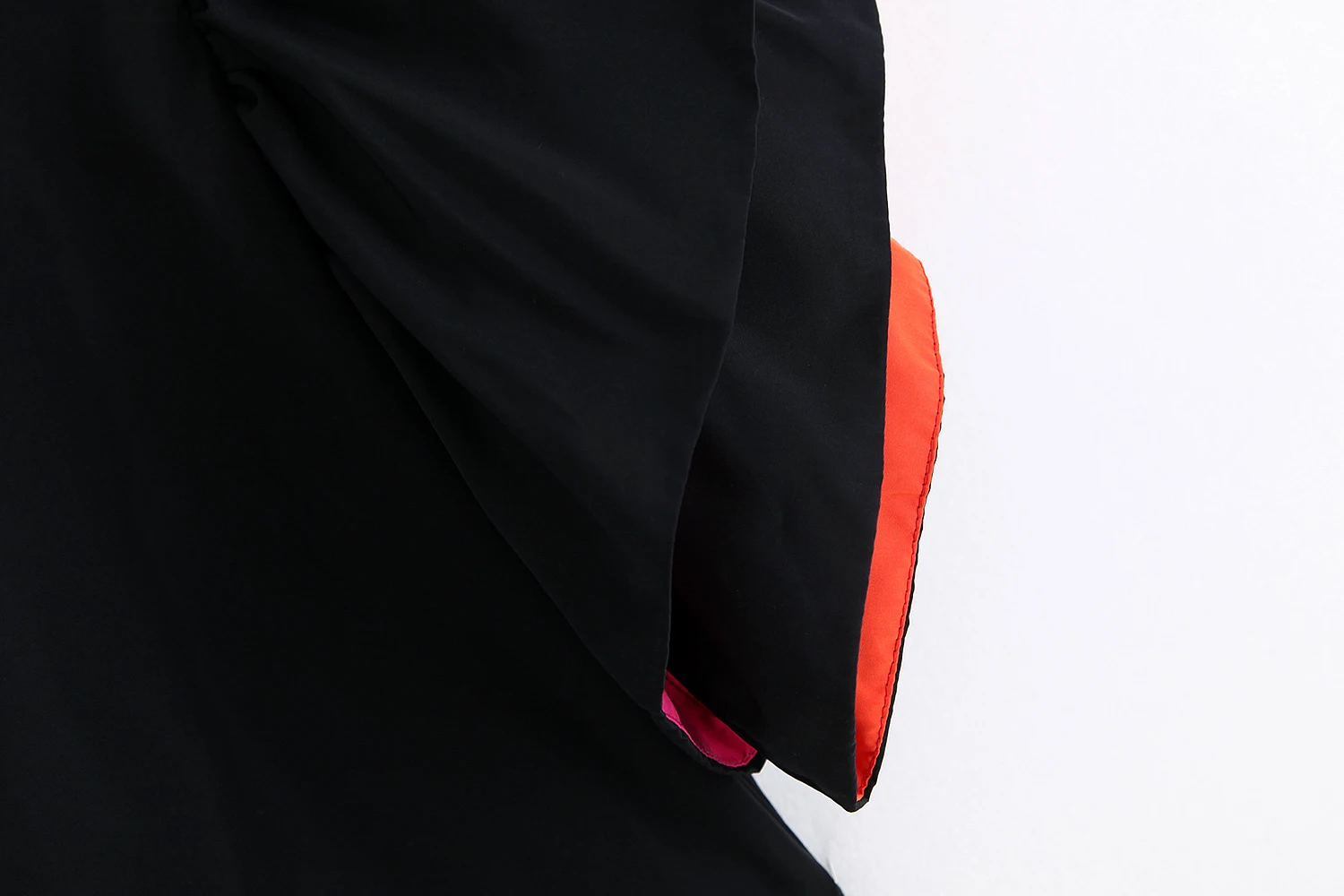 Summer New Women Blouses Black Puff Sleeve O-Neck Short Spliced Colour Collision Personality Loose Fashion Pullover Shirt