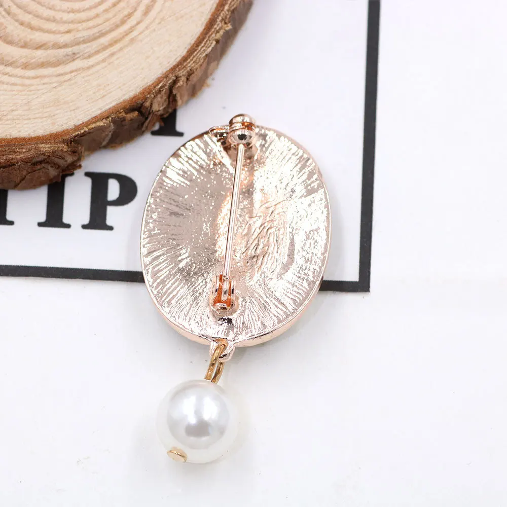 Винтажная брошь из СОСНОВЫХ ШИШЕК в форме листьев значок на булавке украшение