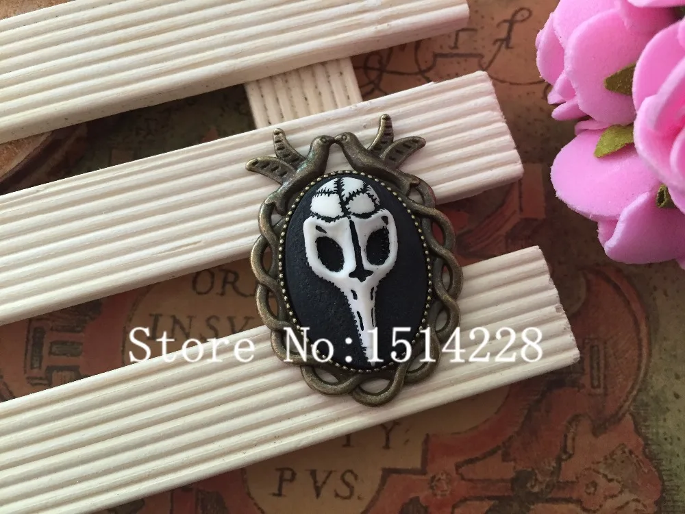 

Free shipping! New vintage bronze metal oval Cameo Setting Pendant jewelry charms(inner Size 18*25mm)