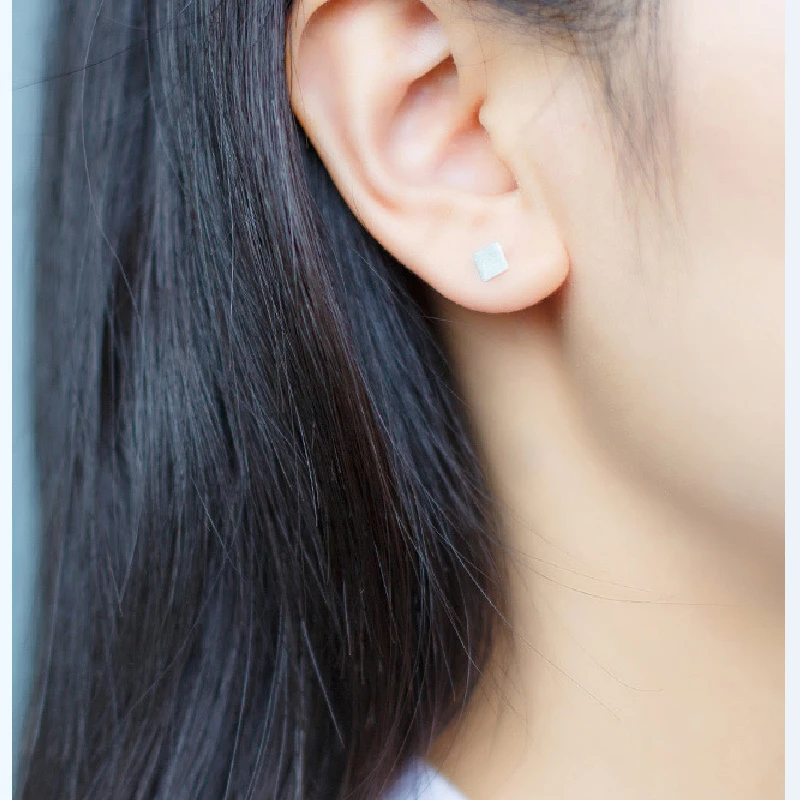 SRCOI простые крошечные квадратные серьги гвоздики из стерлингового серебра 925