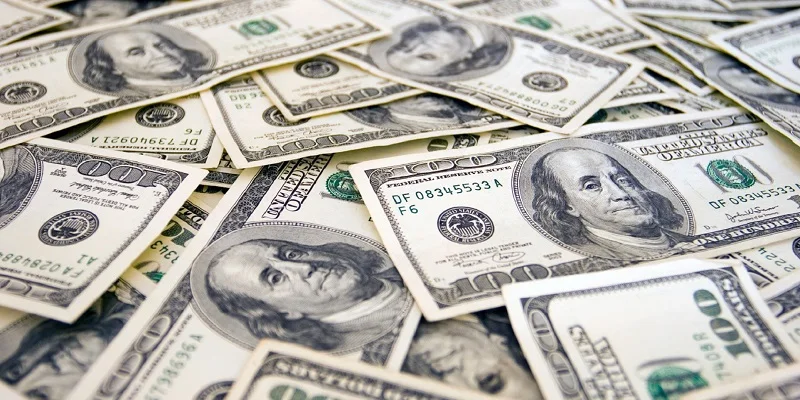 Банное полотенце с принтом долларов и денег пляжное из микрофибры для взрослых