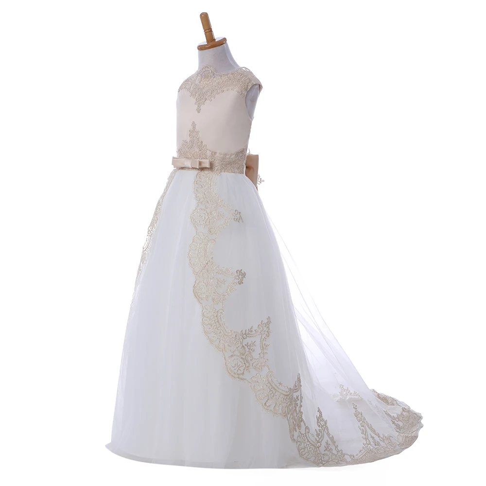 

Champagne Flower Girl Dresses with Sash Lace Appliques Custom Made Ball Gown First Communion Dresses for Girls Elegant