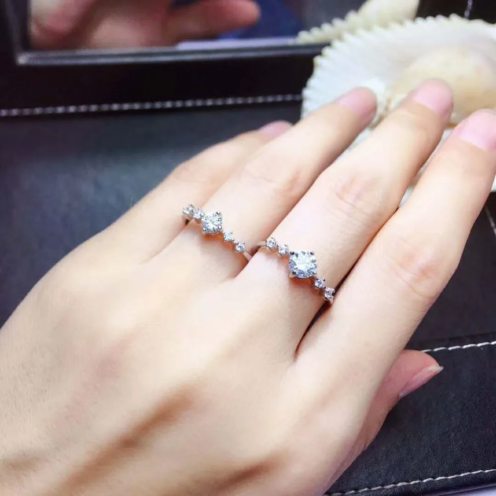 Блестящий! Женское кольцо из серебра 0 5 пробы с муассанитом|Кольца| |