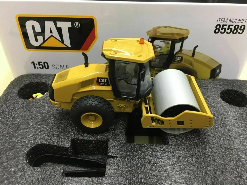 Caterpillar Cat CS11 GC вибраторный уплотнитель грунта 1:50 бренд Diecast Masters DM85589|die cast model|crane