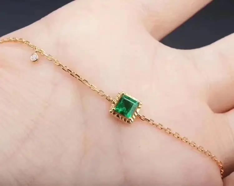 Браслет женский из серебра 925 пробы с натуральными зелеными драгоценными камнями