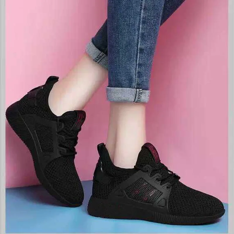 Новинка весны 2019 женская обувь для отдыха Черная Спортивная на 100 лап дышащие
