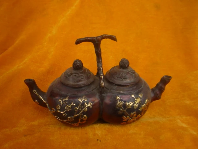 

Wonderful Old Qing Dynasty Copper Golden teapot,Plum blossom, orchid, bamboo, chrysanthemum,best Decoration,Free Shipping