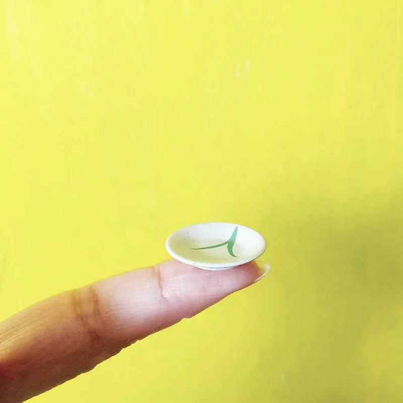 Хлеб торты/корзина с фруктами/Кукольный дом/миниатюры/Прекрасный милый/Сказочный Садовый Гном/мох Декор террариума/Бонсай/фигурка/игрушка/модель - Цвет: 1 plate