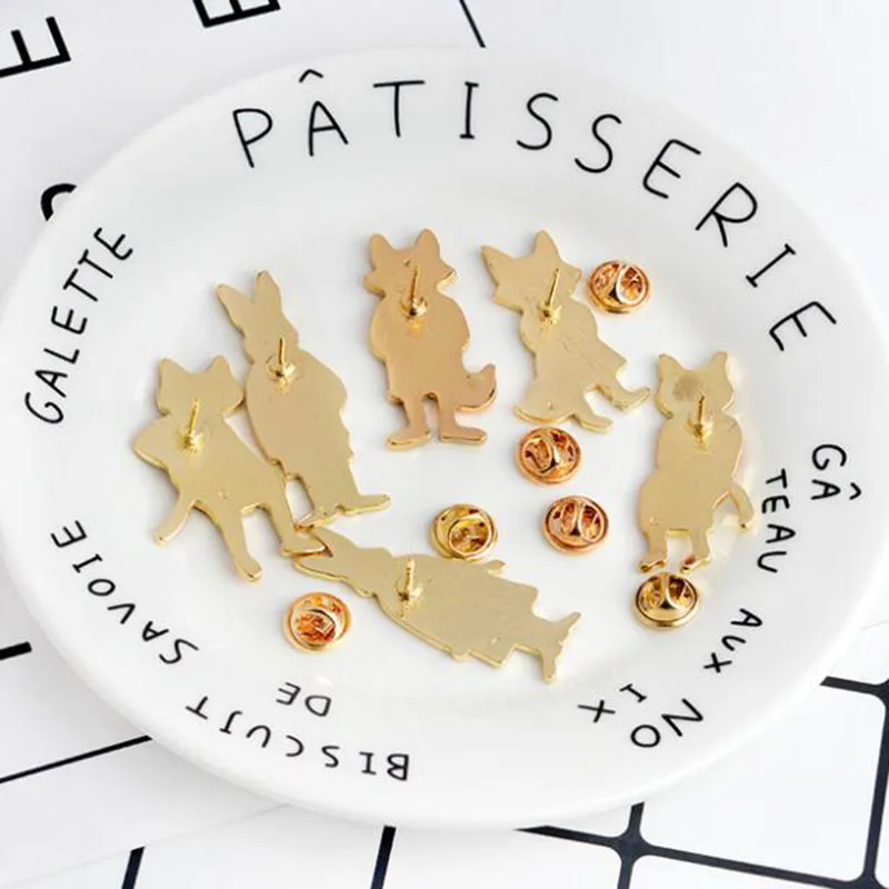 

High Quality Cute Costume Rabbit Fox Couple Cat Enamel Badge Backpack Hat Cartoon Anime Brooch Jewelry Denim Jacket Lover Gift