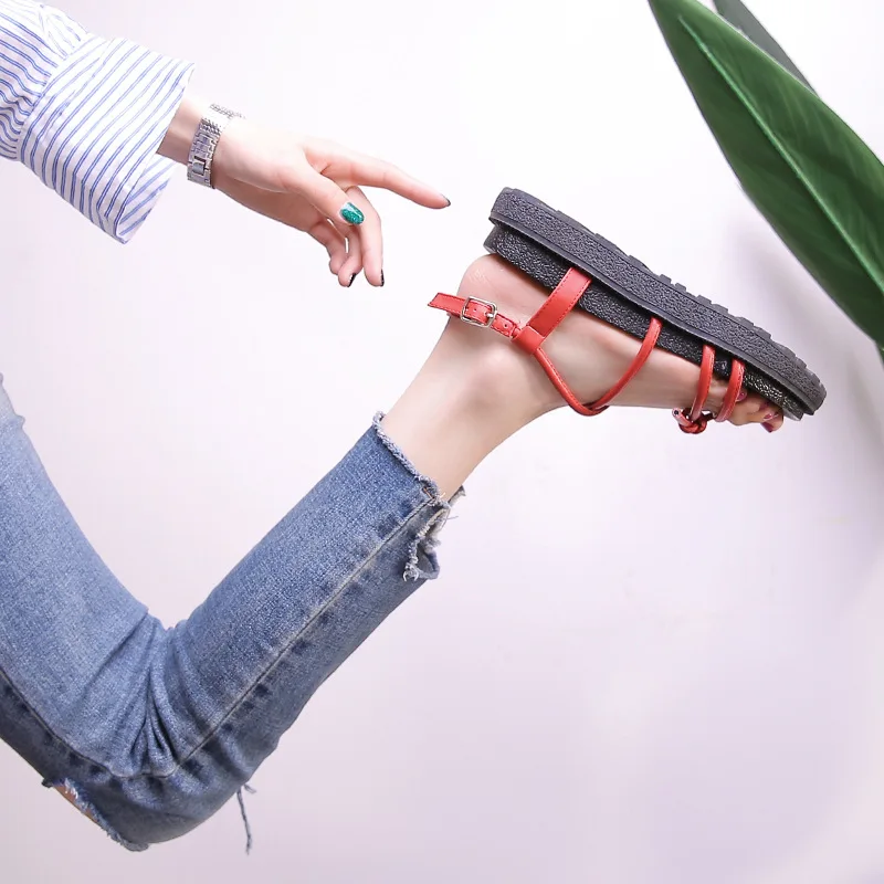 Новые модные сандалии летняя модная повседневная одежда для студентов легкая