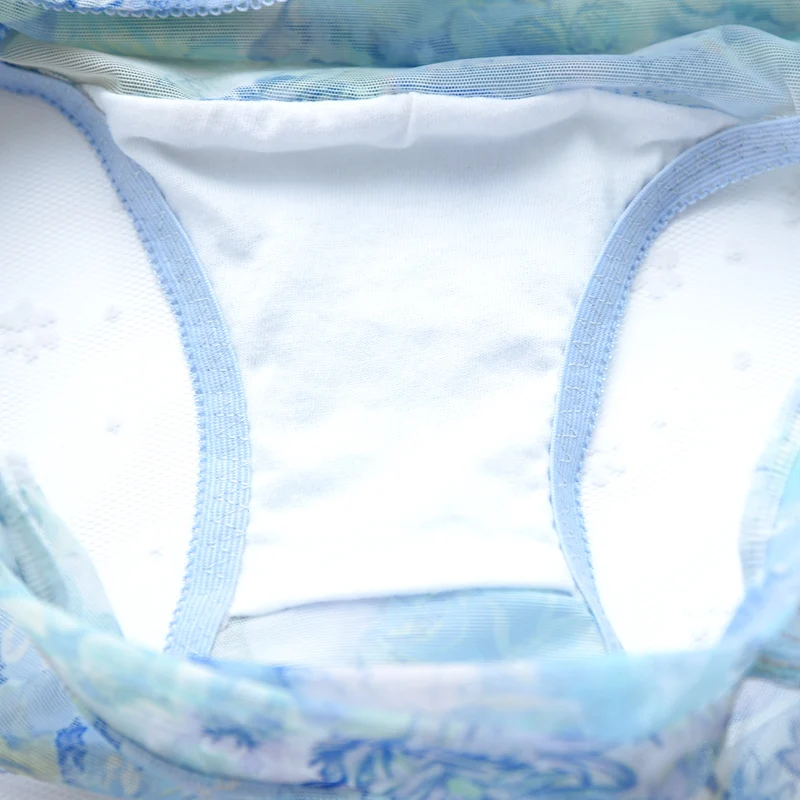 Женские кружевные трусики с цветочной вышивкой синие и розовые большого размера