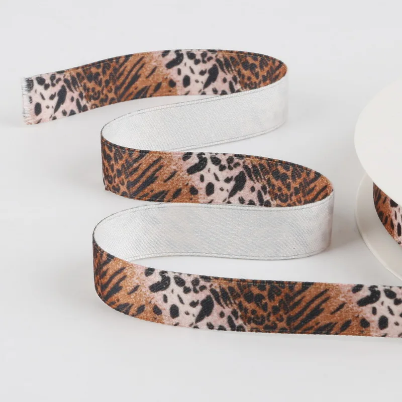 Snake Skin and Leopard Pattern Printed Poly Cotton Ribbon for Party Home Wedding Decoration Gift Wrapping Garment Accessories - Цвет: Olive Red 1.5cm