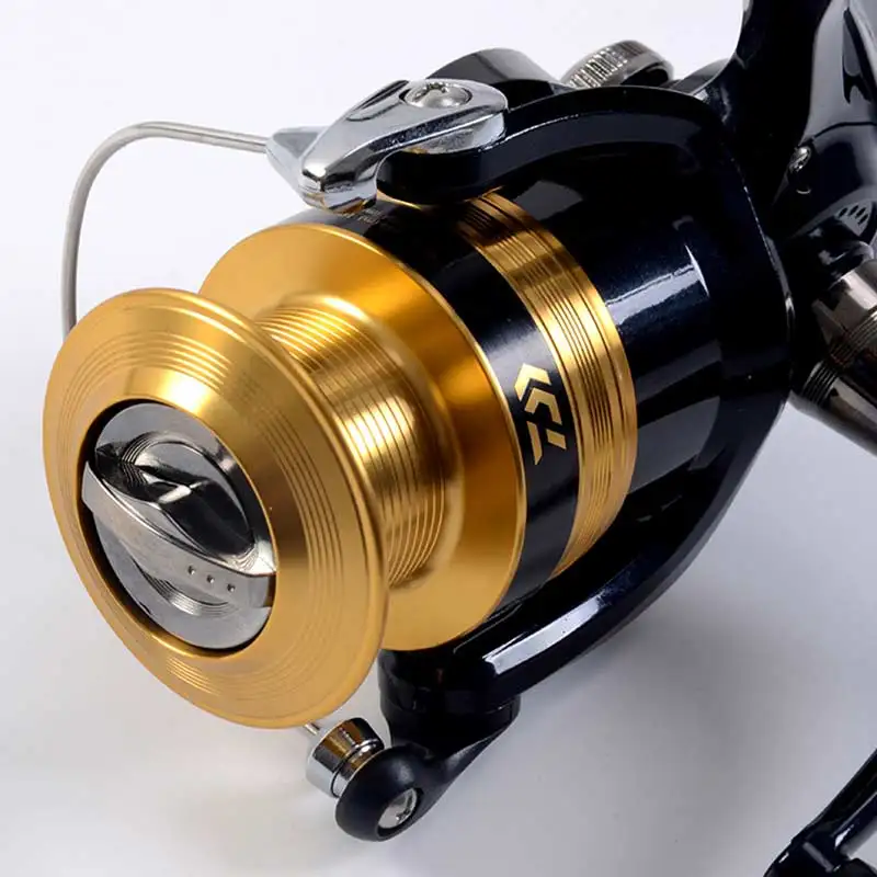 Рыболовная катушка DAIWA sweepfire размер 1500-4000 с чашкой Metail line 2-6 кг подходит для