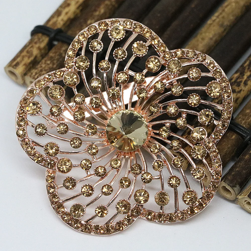 Женская Брошь с крупным цветком брошь золотого цвета бусинами и кристаллами