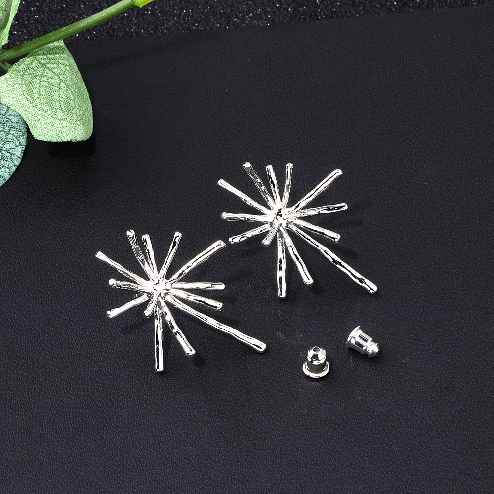 Простые геометрические серьги-гвоздики для женщин в стиле панк необычные