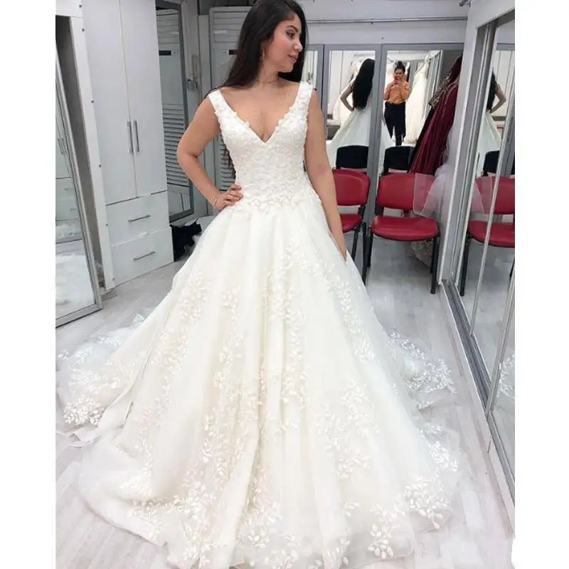 

2021 Elegant V Neck Wedding Dresses White Appliques Lace court Train Bridal Gowns with Bow wedding gowns Vestidos De Novia