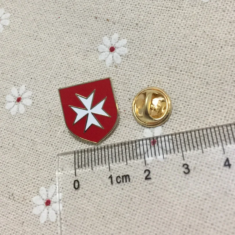 

Masonic Red Shield with White Maltese Cross Crusader Order Knight Lapel Pins and Brooches Masons Freemasonry Pin Badges