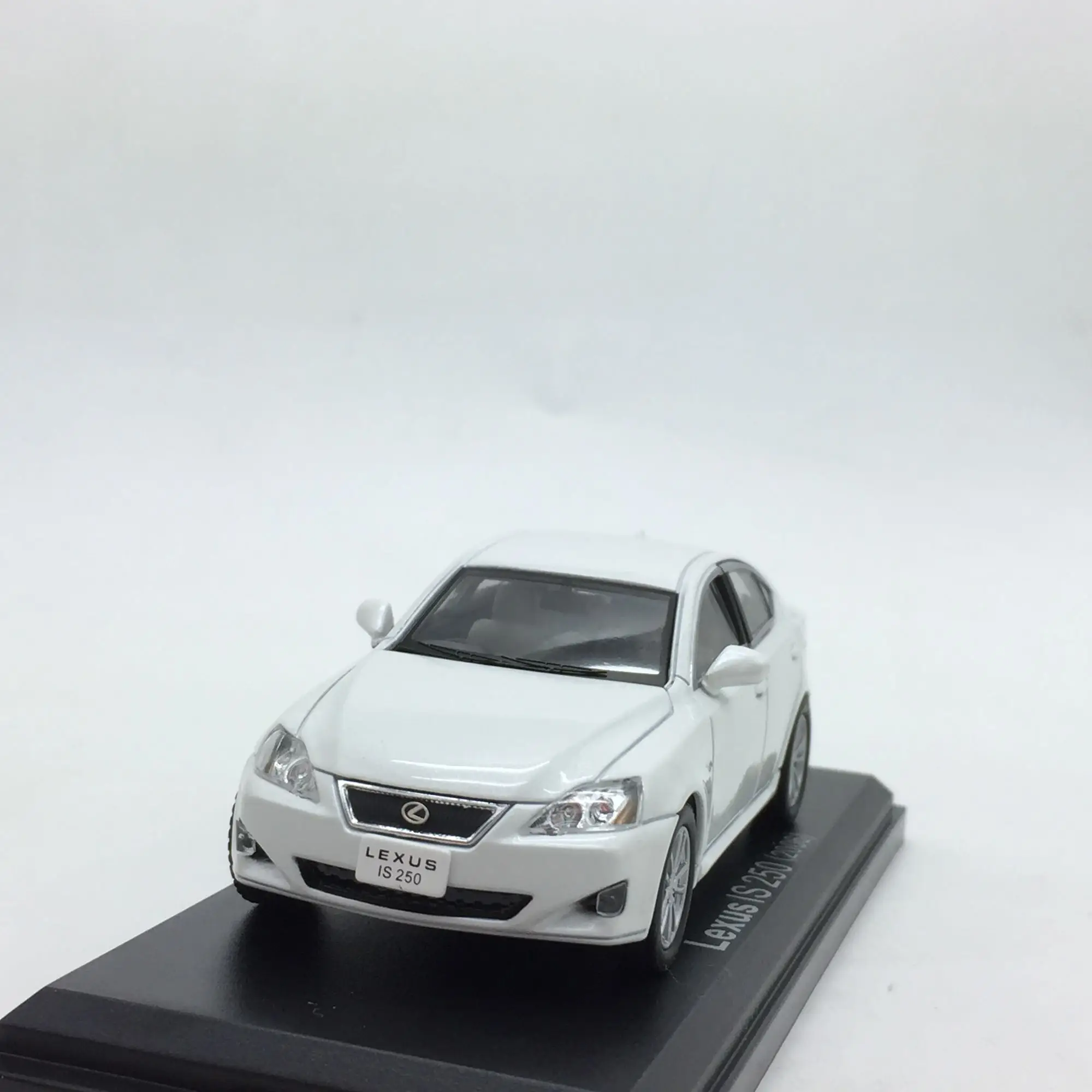 1:43 модель автомобиля из сплава Lexus IS 11 см для игрушек в подарок|Наземный