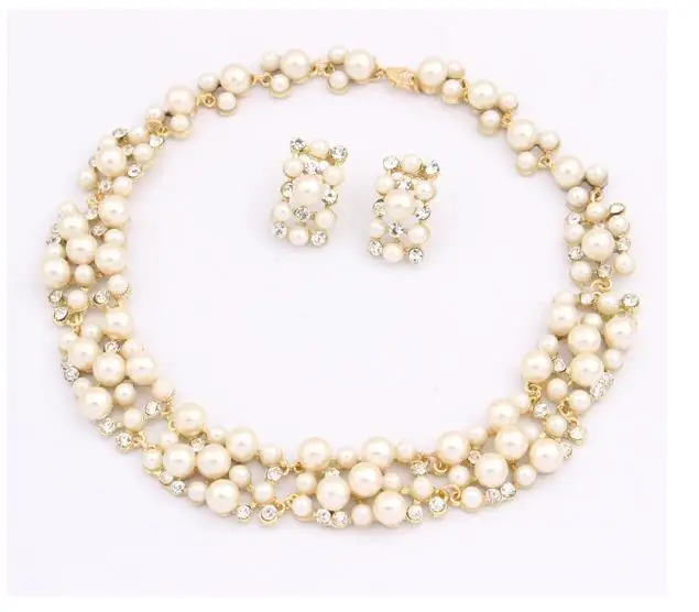 Свадебный набор ювелирных изделий Fashion Chunky Statement с жемчужинами Перола на ожерелье и серьгах для подружек невесты.