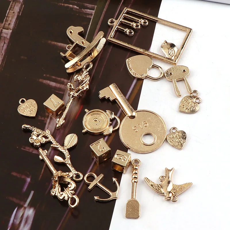 Винтажная Смешанная форма античный Золотистый металлический полый каркас клей