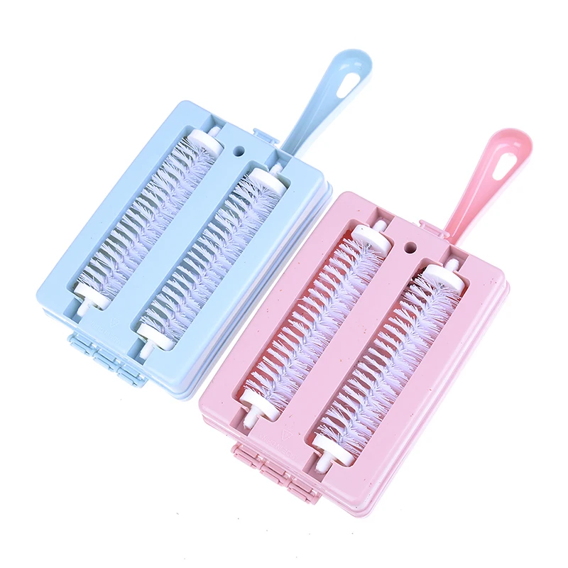 

Пластиковая щетка для чистки ковров CANAMEK