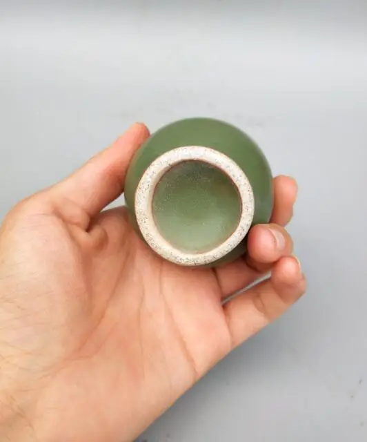 

China exquisite green Ceramic vase