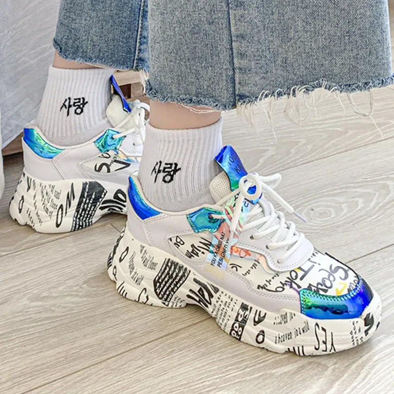 Женские кроссовки на толстой подошве женские платформе с круглым носком