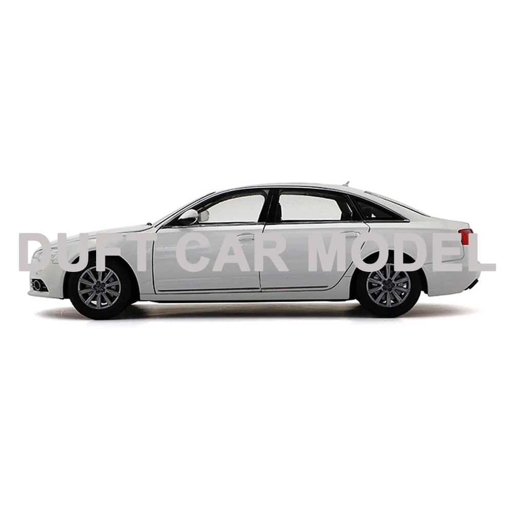 Литая модель автомобиля 1:18 A6L 2012 литая из металлического сплава игрушка подарок