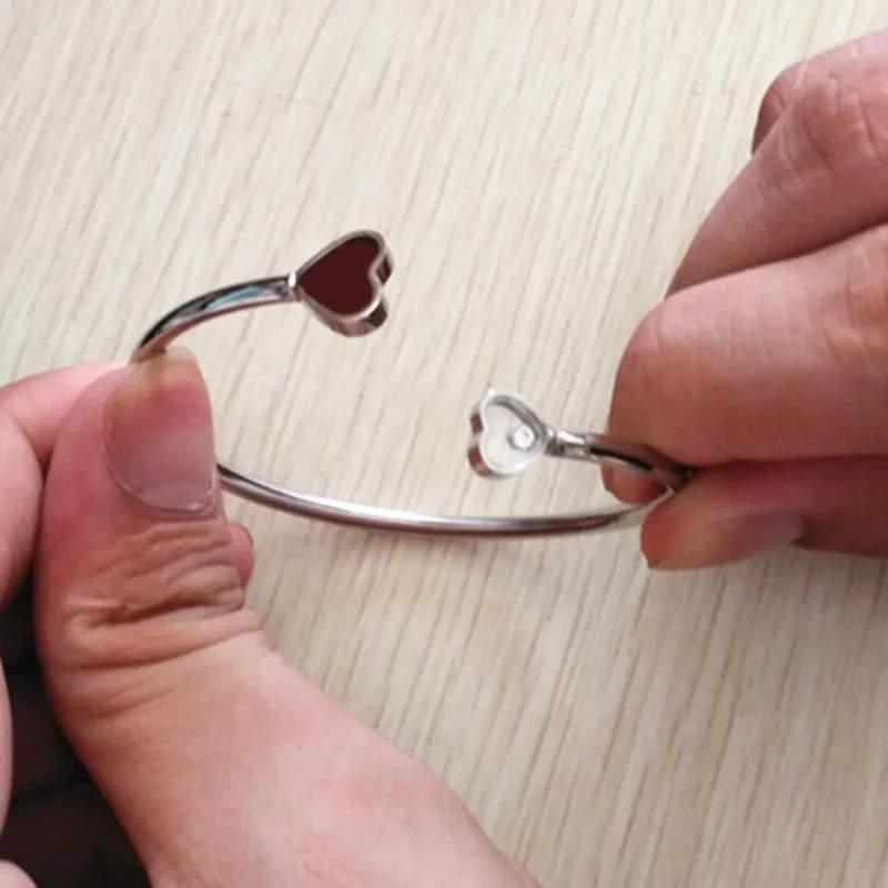 2017 Женский Летний Браслет-манжета с сердечками браслет розового золота из