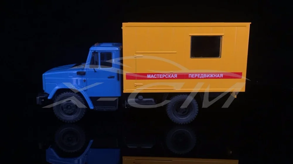 Игрушечная модель русский грузовик 1:43 (4333) металл и пластик + маленький