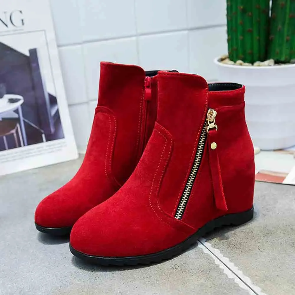 Зимние ботинки 2018 г. Женские до середины икры на танкетке женская обувь черная