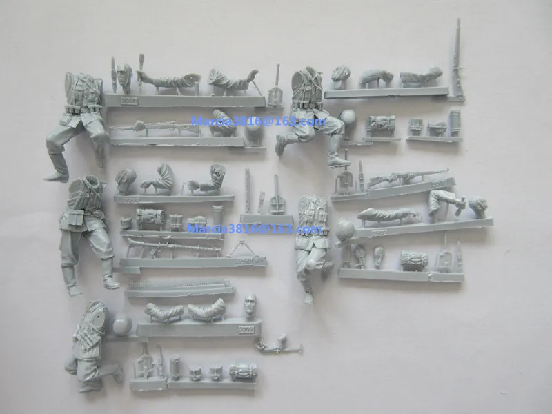 1/35 весы пособия по немецкому языку Panzergrenadiers в битве (не включая танк) Второй