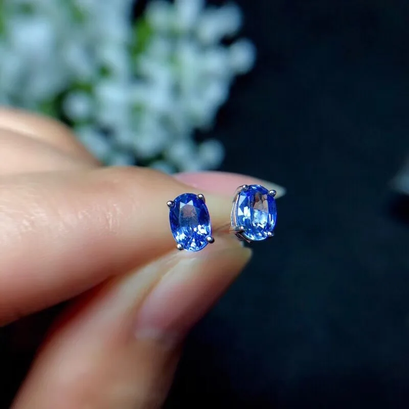 Natural Sri Lanka Sapphire Ear Nails Simple and Delicate Bright Blue 925 Pure Silver | Pendants