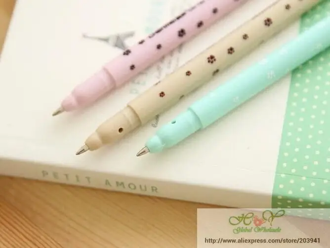

1pcs/lot New Sweet Crooked Neck Cat With Tail Lid Gel Pen Four Choice 0.5mm Black Ink Pens For Writting