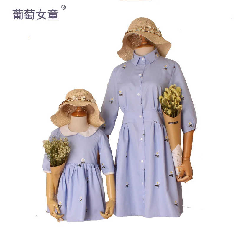 Одинаковые платья для мамы и дочки футболки платье ребенка дочери семейный образ