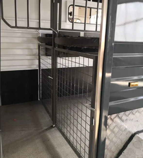 2 horse straight load deluxe trailer transporter for sale | Бытовая техника