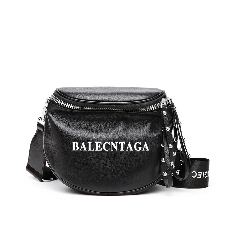 Женщины Натуральная кожа bolsa feminina из мягкой бычьей кожи на плоской подошве с Наплечная Сумка; трендовая Заклепки Messenger Сумка от известного бренда - Цвет: black