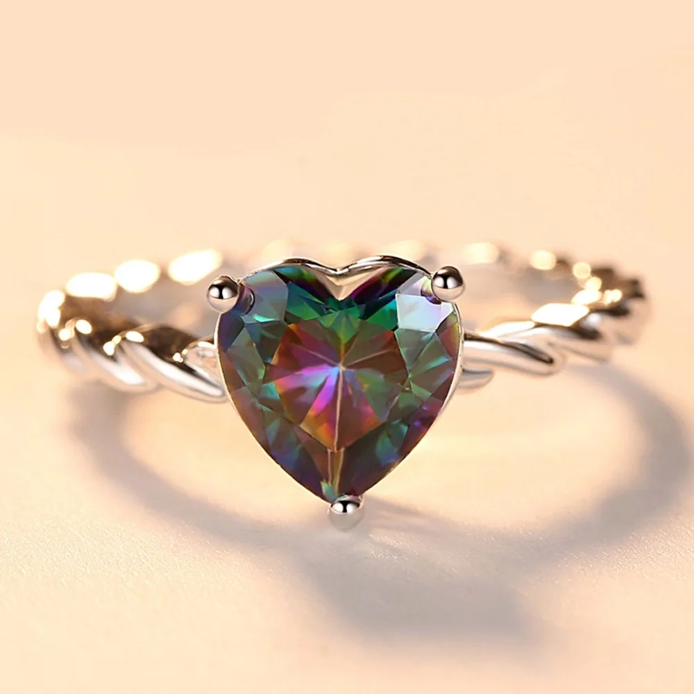 Новое романтическое кольцо в форме сердца многоцветное из кубического циркония