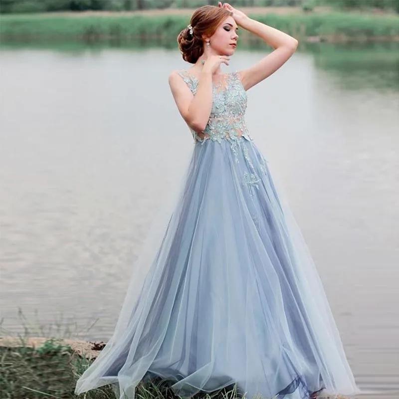 

Illusion Bodice Prom Dress Scoop Neck Light Sky Blue Appliques Beading A-line Sexy Covered Buttons Back Long Robe De Soiree