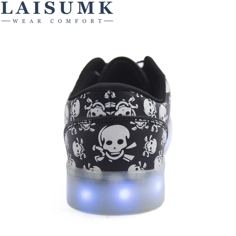 

2021 LAISUMK New Fashion Skull Luminous Shoes Lover LED Shoes Free Shipping