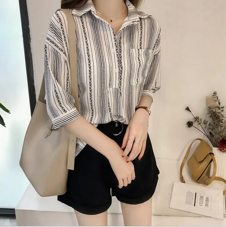 Shirt Women Blouses 2019 Casual Three Quarter Womens White Pink Oversized Stripe Button Shirts Tops Femme Streetwear CB024 |