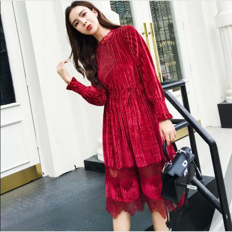Женское бархатное кружевное платье с длинным рукавом весеннее Привлекательное