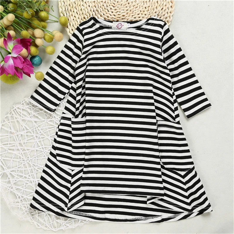 Новые стильные осенние одинаковые комплекты для семьи платье мамы или дочки