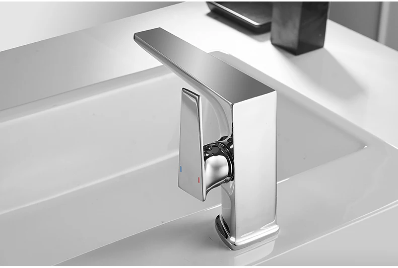Basin Faucet Retro Black Faucet Taps Bathroom Sink Faucet Single Handle Hole Deck Vintage Wash Hot Cold Mixer Tap Crane 588009