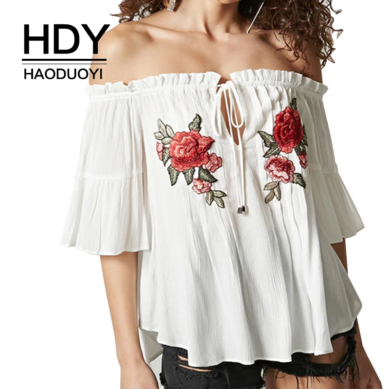 Женская блузка HDY Haoduoyi белая с коротким рукавом бабочкой и цветочной вышивкой