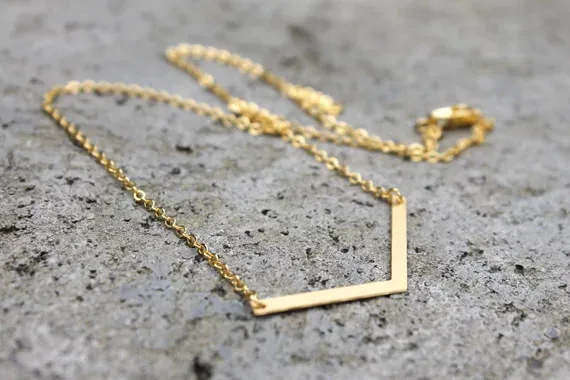 Минималистичное ожерелье V золотой или серебряный цвет доступный подарок для